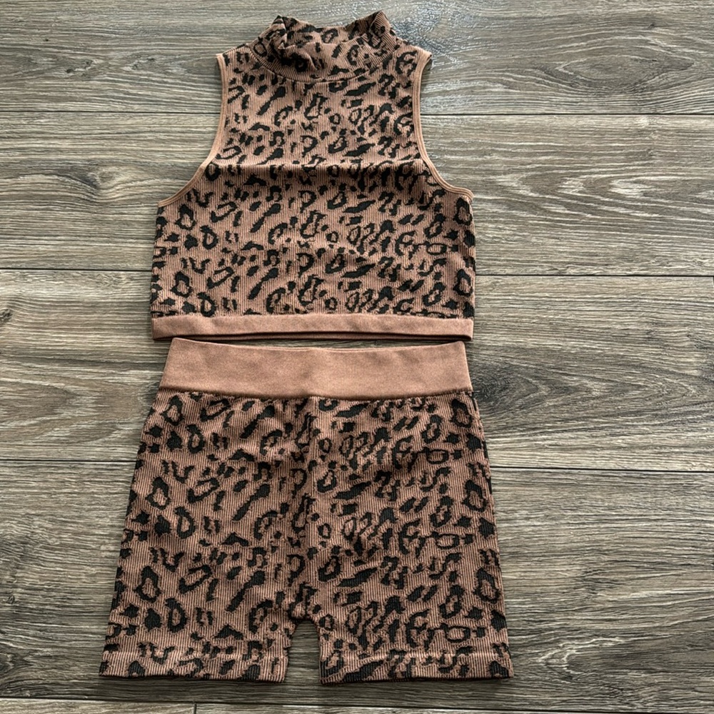 Leopard Print Lounge Set - Picture 1 of 5